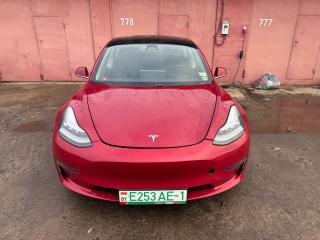 Tesla Model 3 1 поколение