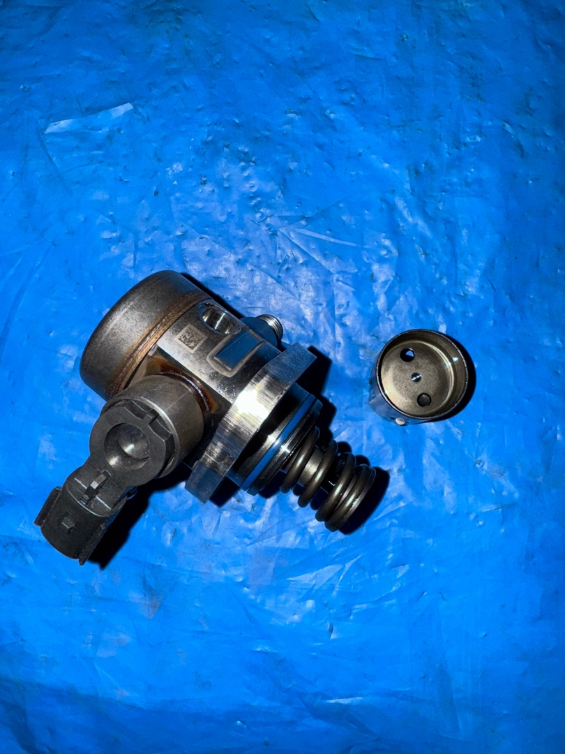 ТНВД Chevrolet TrailBlazer 3 поколение 2020, 1.3 л., бензин, вариатор, черный, внедорожник 5 дв., передний привод, 12706123 - фото №1