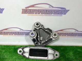 подушка крепления КПП Chevrolet Equinox 3 поколение [рестайлинг] 2022, 1.5 л., бензин, АКПП, серебристый, внедорожник 5 дв., передний привод, 85003188