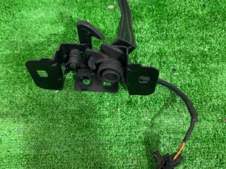 замок капота Chevrolet Equinox 3 поколение [рестайлинг] 2022, 1.5 л., бензин, АКПП, серебристый, внедорожник 5 дв., передний привод, 84693736