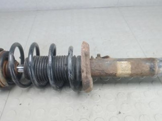 амортизатор передний правый Volkswagen Passat B7 2012, 2.0 л., дизель, МКПП, седан