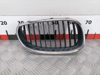 решетка радиатора BMW 5 серия E60/E61 [рестайлинг] 2010, 2.0 л., АКПП, универсал, 51137065702