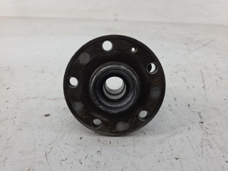 ступица передняя Volkswagen Passat B7 2013, 1.8 л., TFSI, CDAA, бензин, серебро, передний привод, правый руль, 1K0407621F