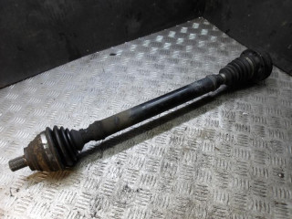 полуось передняя правая (приводной вал, ШРУС) Volkswagen Golf 5 поколение 2008, 1.4 л., дизель, АКПП, универсал