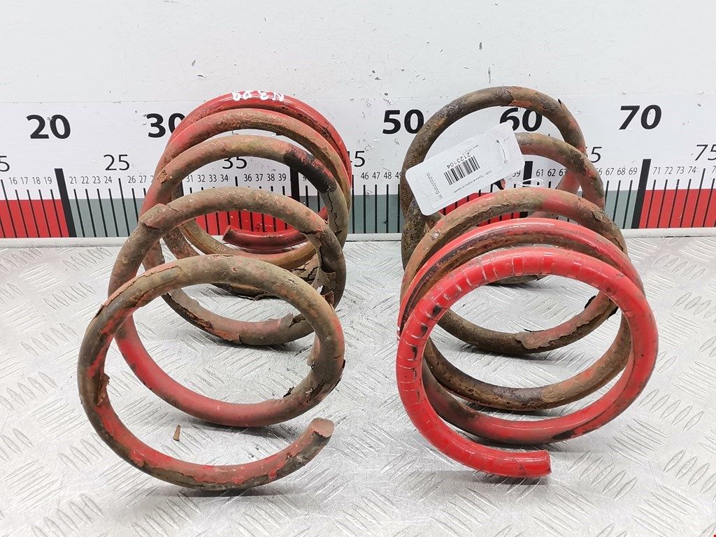 пружина задняя Volvo V70 2 поколение 2004, 2.5 л., АКПП, универсал, 8644845 - фото №1