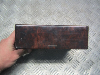 пепельница Mercedes-Benz E-Класс W210/S210 1998, 2.4 л., бензин, АКПП, седан, 2106830091