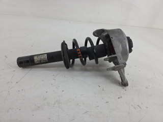 стойка передняя правая Audi A4 B8 [рестайлинг] 2014, 1.8 л., CJEB, бензин, белый, передний привод, 8K0031CB, 8KO412384F