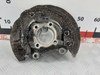 кулак поворотный левый BMW 2006, 2.0 л., МКПП, хетчбэк 5 дв., 31216793923