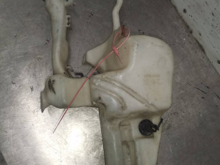 бачок омывателя Volvo V40 1 поколение 1999, F9Q419, 5МКПП, черный, универсал