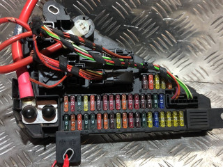 блок предохранителей BMW 5 серия E60/E61 [рестайлинг] 2009, 2.0 л., N47 D20 A, дизель, АКПП, универсал, 913883001