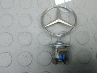 эмблема Mercedes-Benz E-Класс W211/S211 2005, 2.2 л., дизель, МКПП, седан