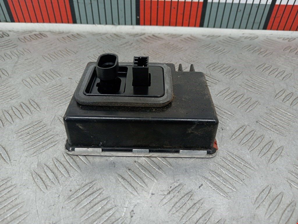 блок розжига ксенона Audi A4 B6 2004, 4.2 л., АКПП, кабриолет, 89035113 - фото №1