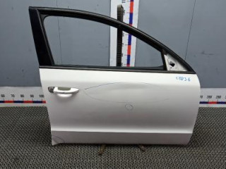 дверь передняя правая Skoda Superb 2 поколение 2012, 1.6 л., дизель, хетчбэк 5 дв.