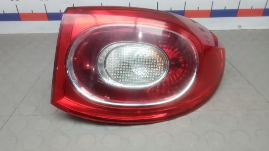 фонарь задний правый Volkswagen Tiguan 1 поколение 2010, 2.0 л., дизель, внедорожник 5 дв., 5N0945096H - фото №1