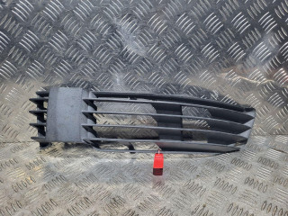 заглушка (решетка) в бампер Volkswagen Passat B5 [рестайлинг] 2004, 1.9 л., AVF, дизель, 6МКПП, седан, 3B0853665H