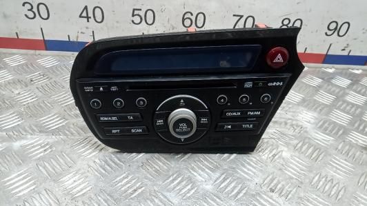 магнитола Honda Insight 2 поколение 2009, 1.3 л., бензин, АКПП, хетчбэк 5 дв., 39100-TM8-E01 - фото №1