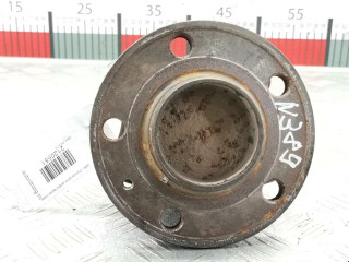 ступица задняя левая Volvo V70 2 поколение 2004, 2.5 л., АКПП, универсал