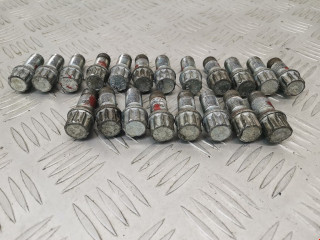 болт колесный Mercedes-Benz C-Класс W204/S204/C204 [рестайлинг] 2011, 3.0 л., АКПП, седан, A2043232900