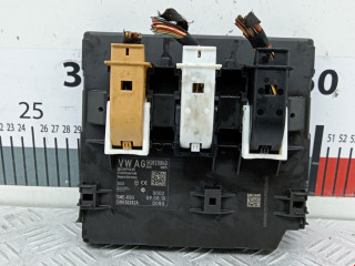 блок комфорта Volkswagen Touran 1 поколение [2-й рестайлинг] 2011, 1.6 л., МКПП, минивэн, 5K0937084D