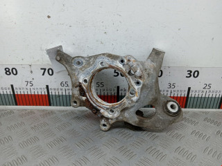 кулак задний правый Mercedes-Benz C-Класс W204/S204 2008, 2.2 л., МКПП, седан, A2043500441