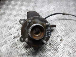 ступица передняя левая Ford Mondeo 2 поколение 1999, 1.8 л., бензин, МКПП, седан