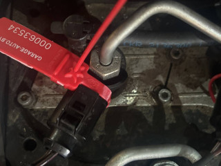 форсунка Volkswagen Passat B6 2010, 2.0 л., дизель, 5МКПП, 0445116030