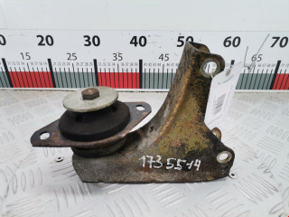 подушка крепления КПП Volkswagen Polo 2 поколение 1990, 1.0 л., МКПП, хетчбэк 3 дв.