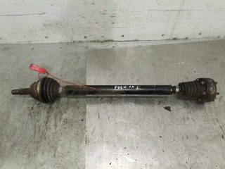 полуось передняя правая (приводной вал, ШРУС) Volkswagen Polo 3 поколение (1994 - 2001), 1.4 л., бензин, 5МКПП