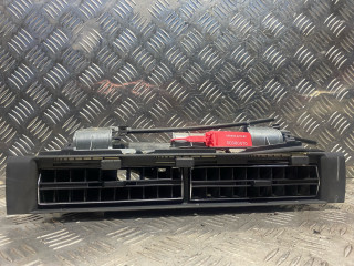 дефлектор обдува салона Mercedes-Benz S-Класс W126 / C126 [рестайлинг] 1985, 3.0 л., OM 617.951, дизель, АКПП, седан, 1268310230, 1268310130, 1268300054