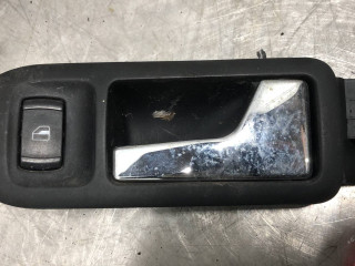 ручка внутренняя передняя правая Volkswagen Golf 4 поколение 1999, 1.9 л., AHF, дизель, 5МКПП, хетчбэк 5 дв.