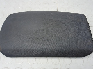 крышка подлокотника Renault Kadjar 1 поколение 2015, 1.5 л., дизель