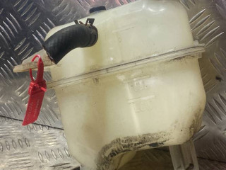 бачок расширительный Toyota Urban Cruiser 1 поколение XP110 2010, 1.4 л., 1ND-TV, дизель, 6МКПП, внедорожник 5 дв.