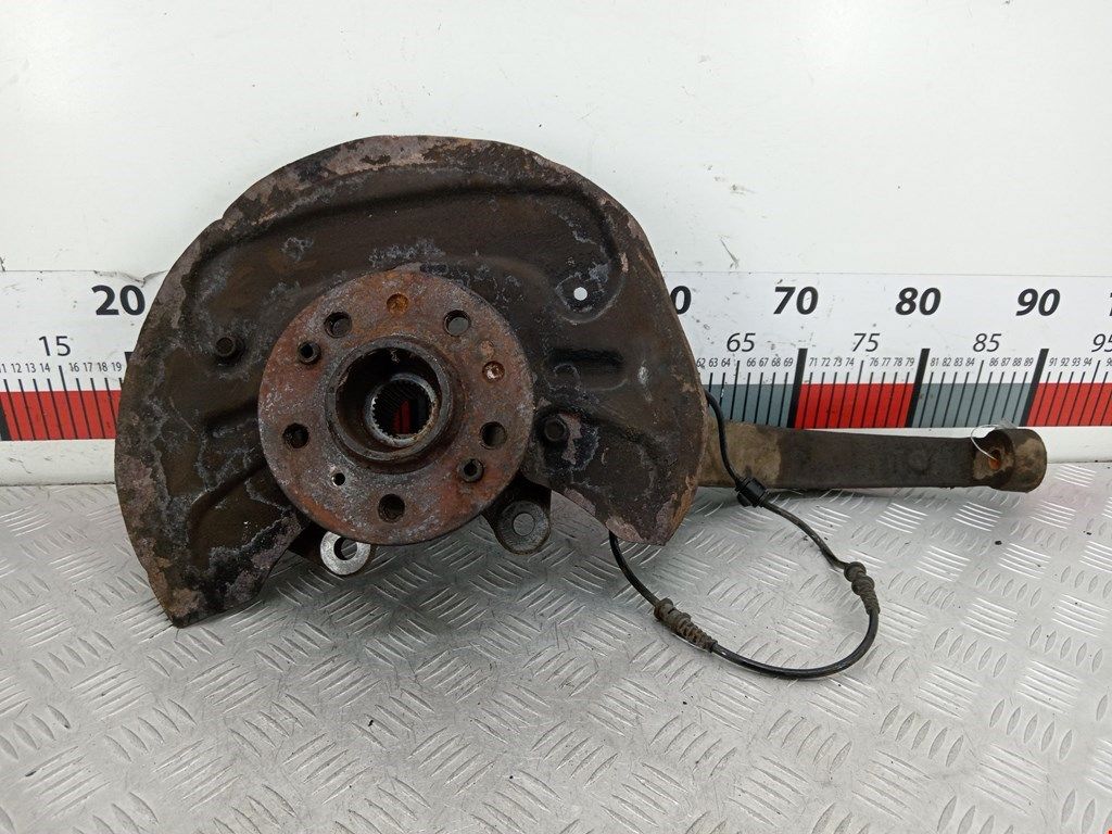 ступица передняя левая Mercedes-Benz R-Класс W251 2007, 3.0 л., АКПП, минивэн, A2513301320 - фото №1