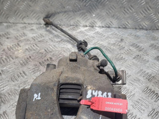 суппорт передний левый Renault Laguna 2 поколение 2005, 2.0 л., бензин, 5МКПП, серебро, хетчбэк 5 дв.