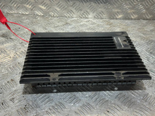 усилитель музыкальный Land Rover Discovery 3 поколение 2009, 2.7 л., 276DT, дизель, АКПП, внедорожник 5 дв., XQK500103