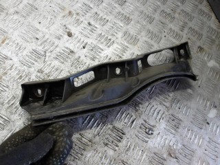 крепление бампера Volkswagen Passat B6 2006, 2.0 л., дизель, МКПП, универсал, 3C0807890A
