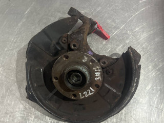 ступица задняя правая Audi A4 B6 2003, 2.5 л., дизель, АКПП, серый, универсал