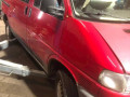 стекло кузовное боковое левое Volkswagen Transporter T4 1998, 1.9 л., дизель, МКПП, микроавтобус - фото №4