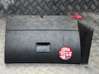 бардачок Volkswagen Golf 4 поколение 1999, 1.4 л., AXP, бензин, 5МКПП, хетчбэк 3 дв.