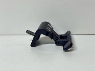 петля крышки багажника Porsche 2022, 2.9 л., бензин, АКПП, внедорожник 5 дв., 8U0827300E