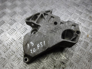 кронштейн двигателя Audi A3 8P [рестайлинг] 2006, 2.0 л., бензин, 06F199207H
