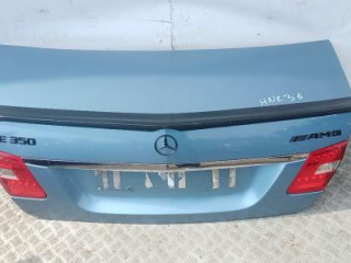 крышка багажника (дверь 3-5) Mercedes-Benz E-Класс W212/S212/C207/A207 2010, 3.0 л., дизель, АКПП, седан