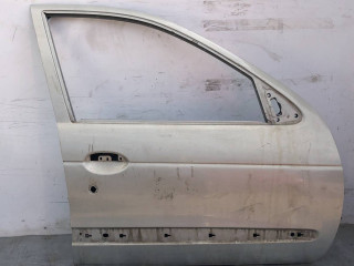 дверь передняя правая Renault Megane 1 поколение [рестайлинг] 2000, silver, универсал