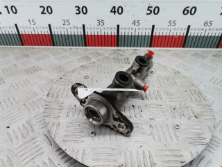 цилиндр тормозной главный Hyundai Coupe GK 2002, 2.0 л., МКПП, купе, BM111061B