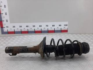 стойка амортизатора Volkswagen Golf 4 поколение 1999, 1.4 л., МКПП, хетчбэк 3 дв., 1J0413031S