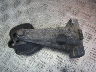 кронштейн двигателя Mercedes-Benz T1 207-210D 1987, 6162230104