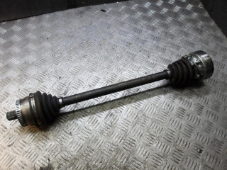 полуось передняя правая (приводной вал, ШРУС) Volkswagen Passat B5 [рестайлинг] 2002, 1.6 л., бензин, МКПП, универсал