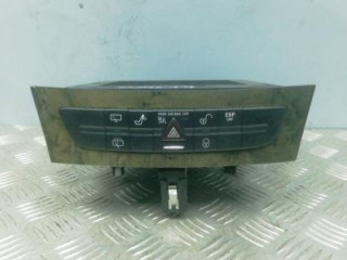 кнопка аварийной сигнализации Mercedes-Benz E-Класс W211/S211 2004, 3.2 л., дизель, АКПП, универсал