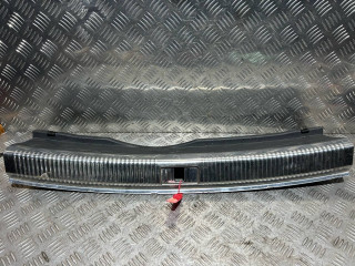 накладка внутренняя на заднюю панель кузова Audi A7 4G 2014, 3.0 л., CDUC, дизель, АКПП, лифтбэк, 4G8863471