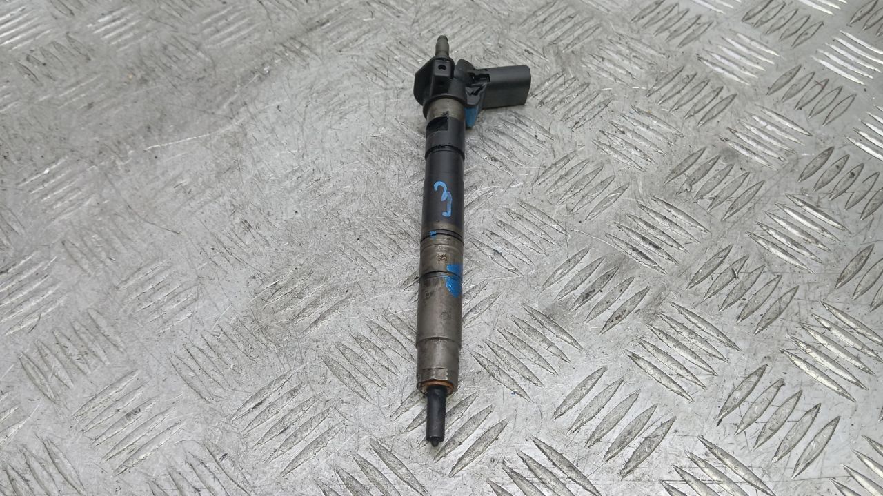 форсунка Volkswagen Passat B6 2008, 2.0 л., дизель, 03L130277, 0445116030 - фото №1